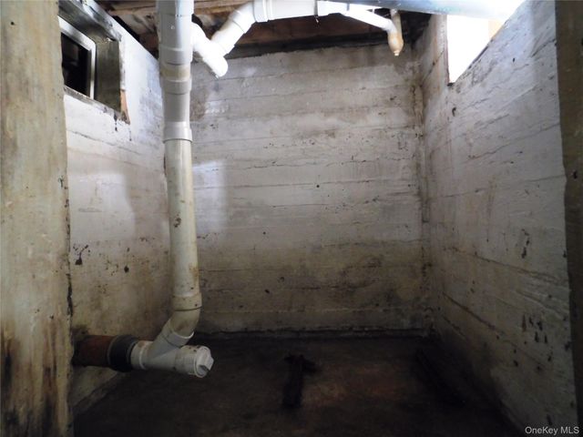 973 State Route 42, Sparrowbush, NY 12780
