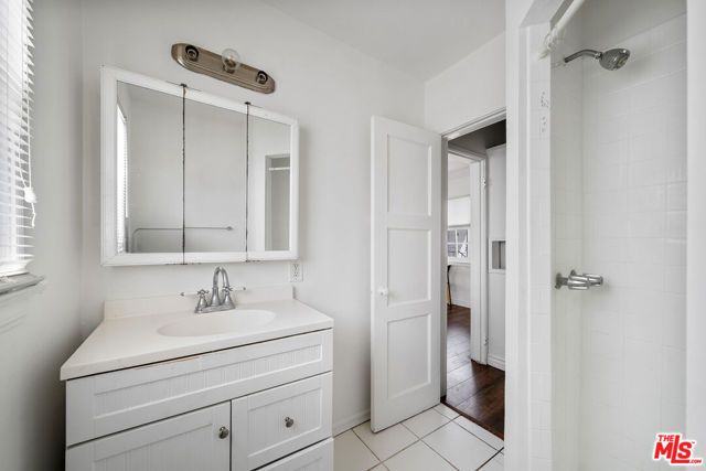 1238 S Beverly Glen Boulevard 15, Los Angeles, CA 90024