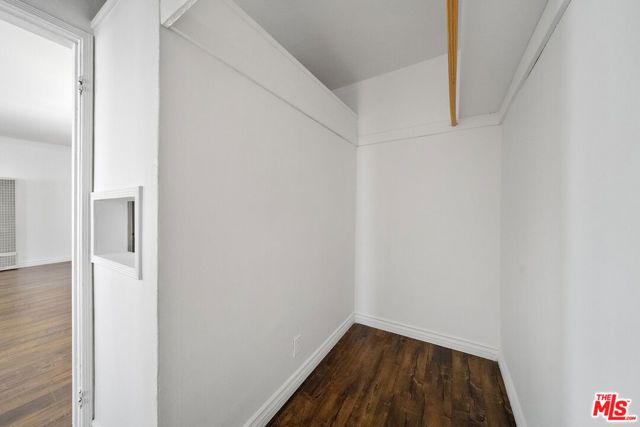 1238 S Beverly Glen Boulevard 15, Los Angeles, CA 90024