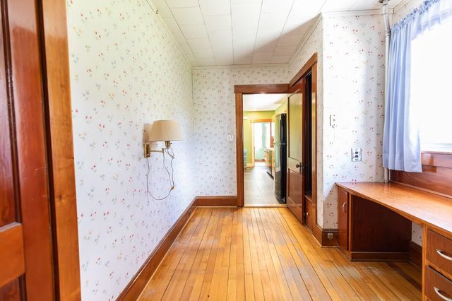 9 Tuttle Street, Rockingham, VT 05101
