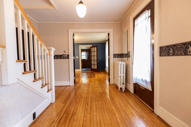 9 Tuttle Street, Rockingham, VT 05101