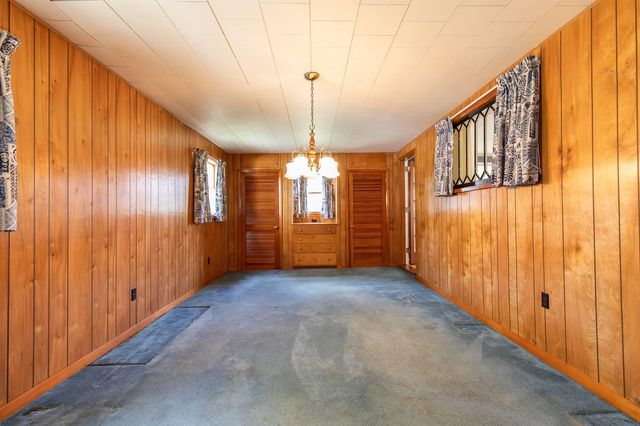 9 Tuttle Street, Rockingham, VT 05101