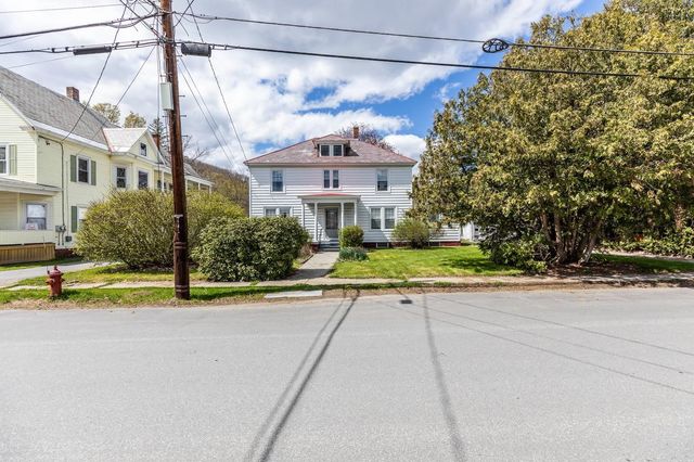9 Tuttle Street, Rockingham, VT 05101