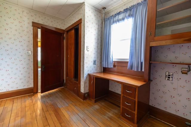 9 Tuttle Street, Rockingham, VT 05101
