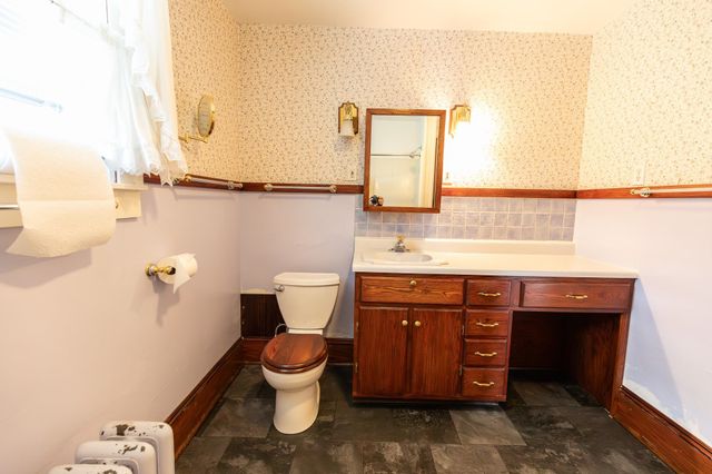 9 Tuttle Street, Rockingham, VT 05101