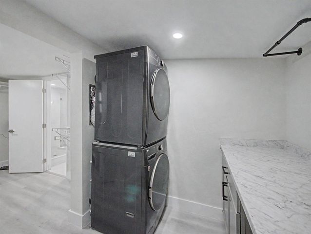 9298 Birmingham Drive, Palm Beach Gardens, FL 33410