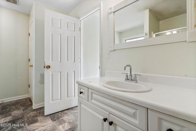 807 March Court E, Wilmington, NC 28405