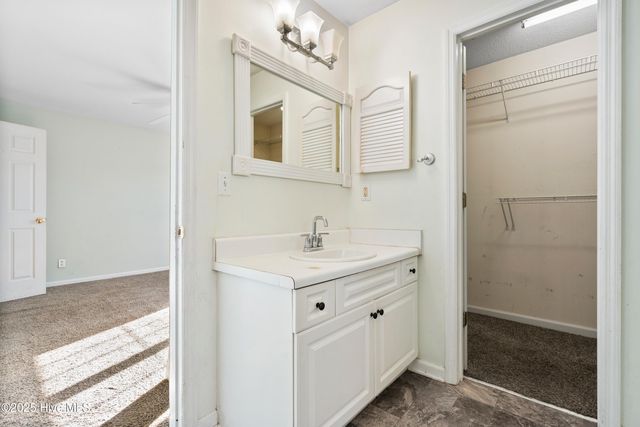 807 March Court E, Wilmington, NC 28405