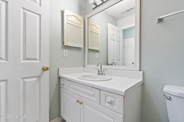 807 March Court E, Wilmington, NC 28405