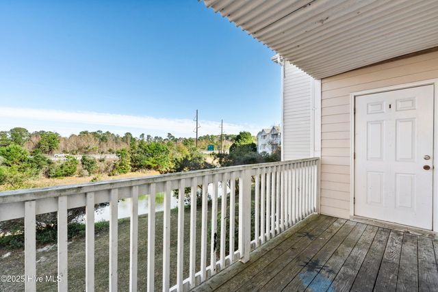 807 March Court E, Wilmington, NC 28405