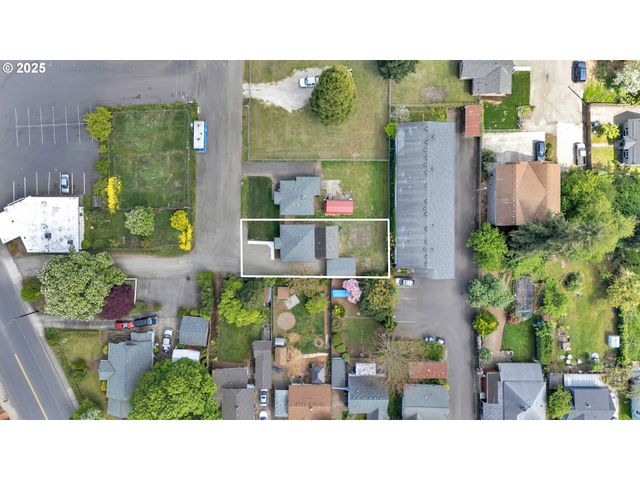 2101 E 27TH St, Vancouver, WA 98660