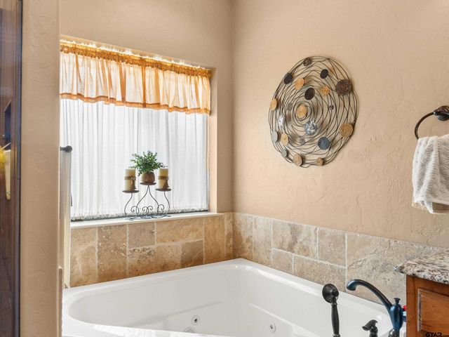 5136 E State hwy 154, Gilmer, TX 75645