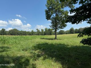 121 Padstow Lane, Lenoir City, TN 37772