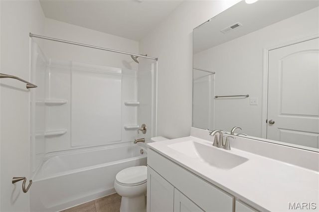 16033 Cinderella Court, Ellisville, MO 63021