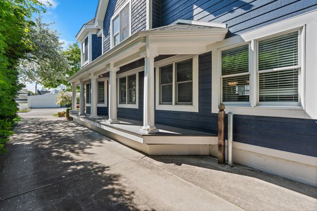 875 S Bates Street, Birmingham, MI 48009