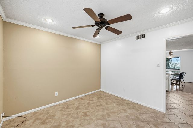 4506 Village Oak Drive, Waco, TX 76710