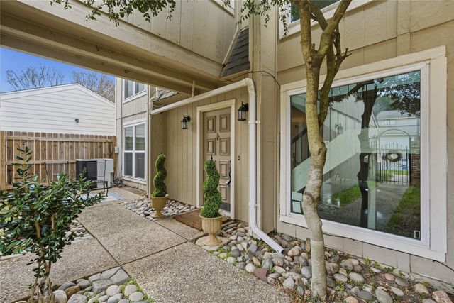 4506 Village Oak Drive, Waco, TX 76710