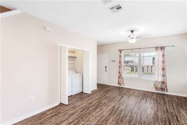 2108 Cavitt A, Bryan, TX 77801