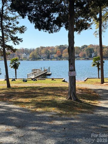 20914 Sierra Vista Drive, Cornelius, NC 28031