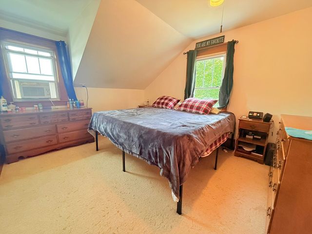 27 Columbus Circle, Newport, NH 03773