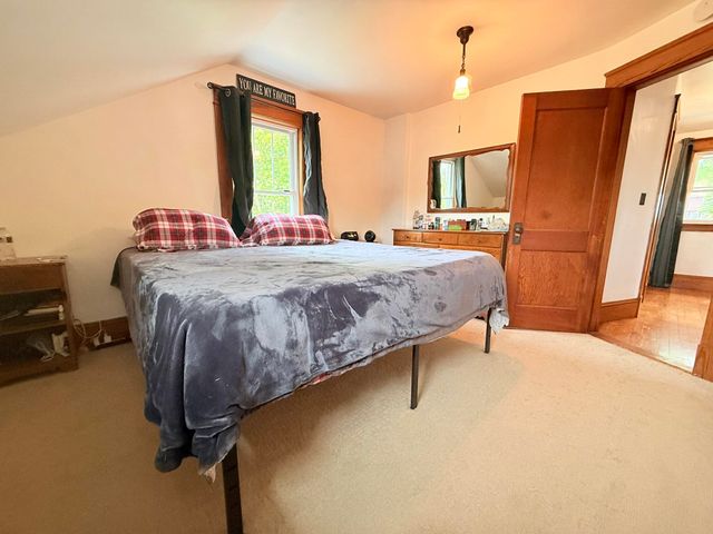 27 Columbus Circle, Newport, NH 03773
