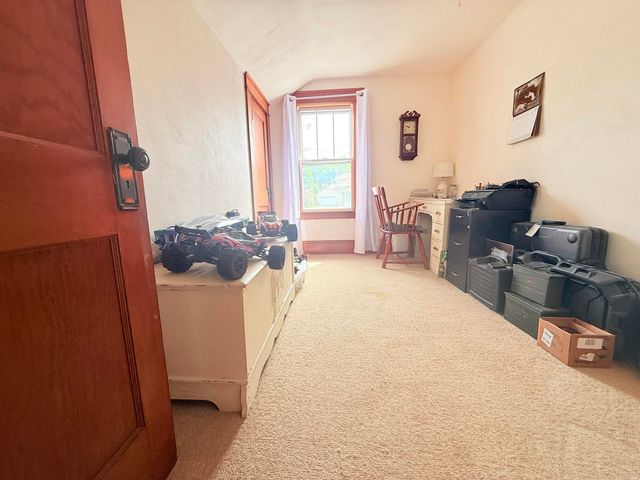 27 Columbus Circle, Newport, NH 03773