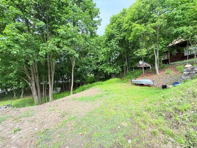 27 Columbus Circle, Newport, NH 03773