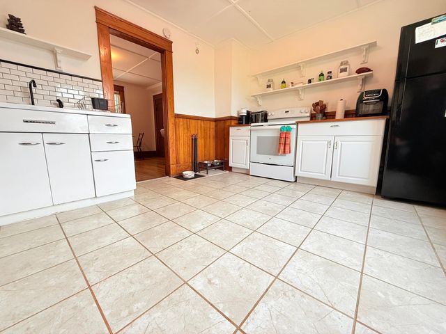27 Columbus Circle, Newport, NH 03773