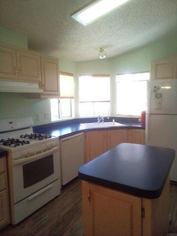 2300 E Valley 76, Escondido, CA 92027