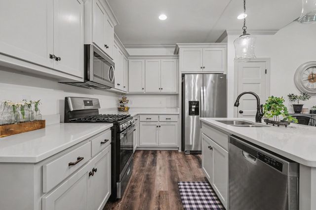 6710 Murfreesboro Rd, Lebanon, TN 37090