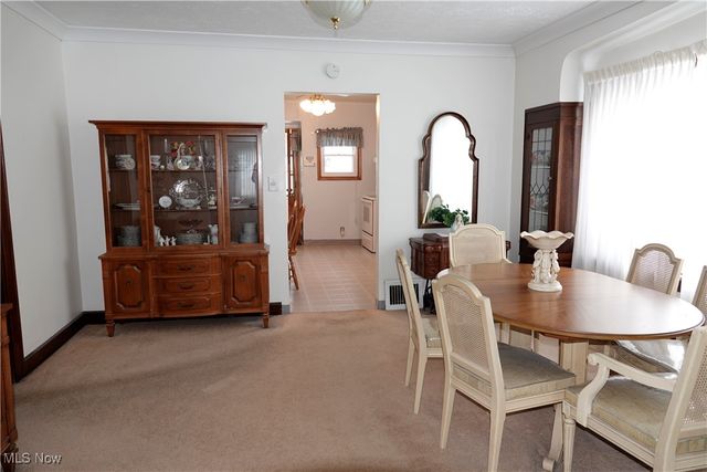 1526 Parker Drive, Mayfield Heights, OH 44124