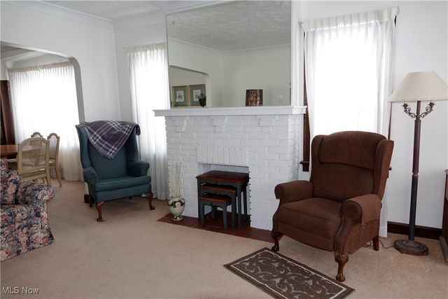 1526 Parker Drive, Mayfield Heights, OH 44124