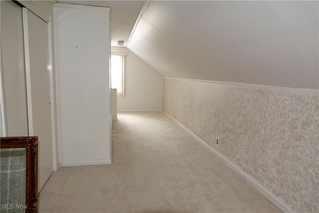 1526 Parker Drive, Mayfield Heights, OH 44124