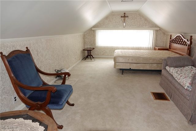 1526 Parker Drive, Mayfield Heights, OH 44124