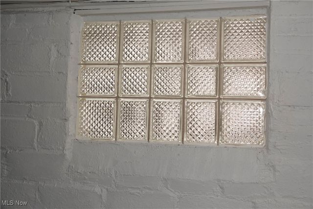 1526 Parker Drive, Mayfield Heights, OH 44124