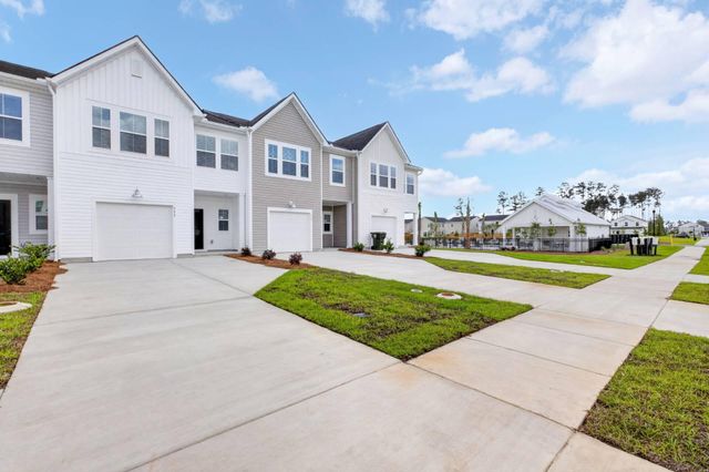 753 Ridgley Drive, Summerville, SC 29486