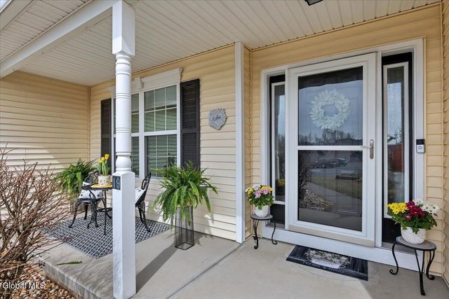 19 Autumn Lane, Troy, NY 12182