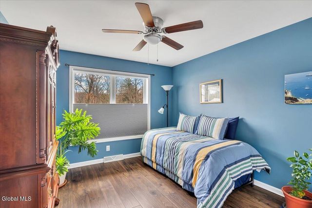 19 Autumn Lane, Troy, NY 12182