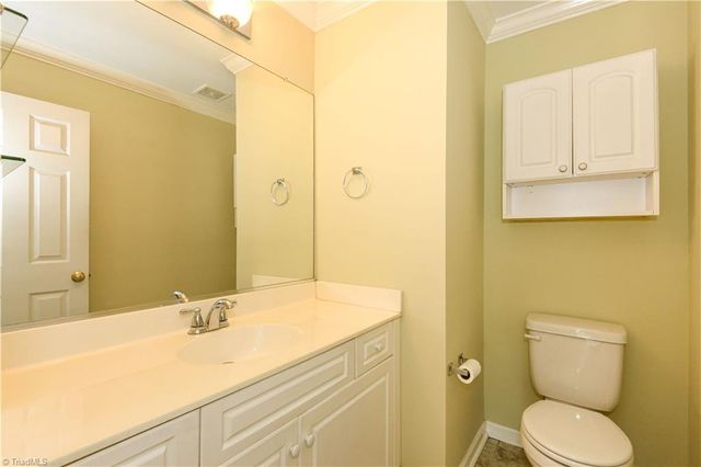 5607 Wellsley Drive W, Greensboro, NC 27407