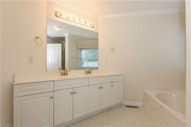 5607 Wellsley Drive W, Greensboro, NC 27407