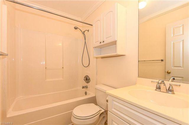 5607 Wellsley Drive W, Greensboro, NC 27407
