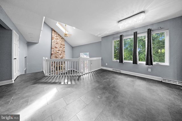 620 SWEETWATER DR, Feasterville Trevose, PA 19053