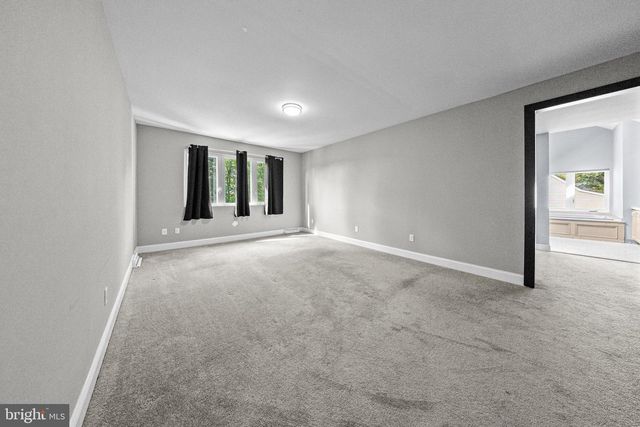 620 SWEETWATER DR, Feasterville Trevose, PA 19053