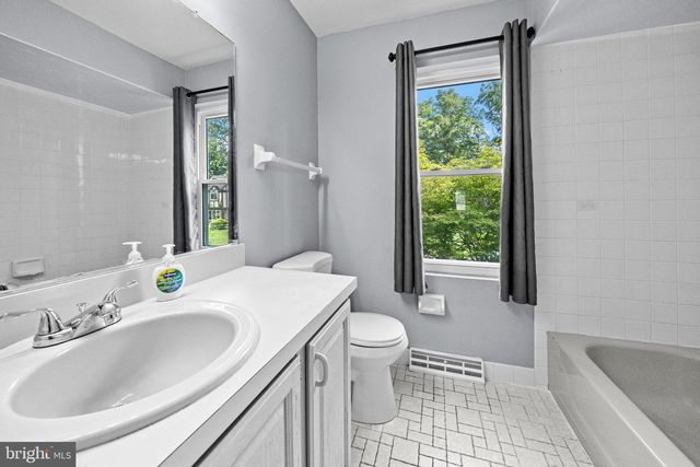 620 SWEETWATER DR, Feasterville Trevose, PA 19053