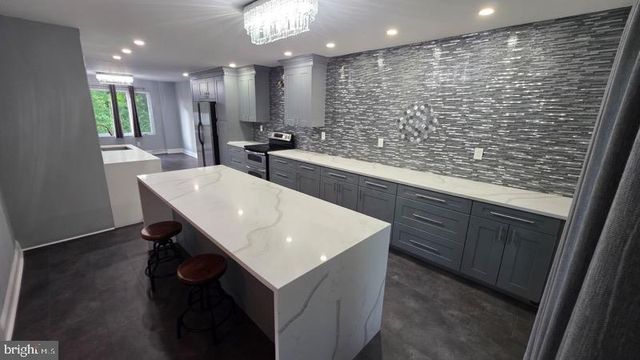 620 SWEETWATER DR, Feasterville Trevose, PA 19053