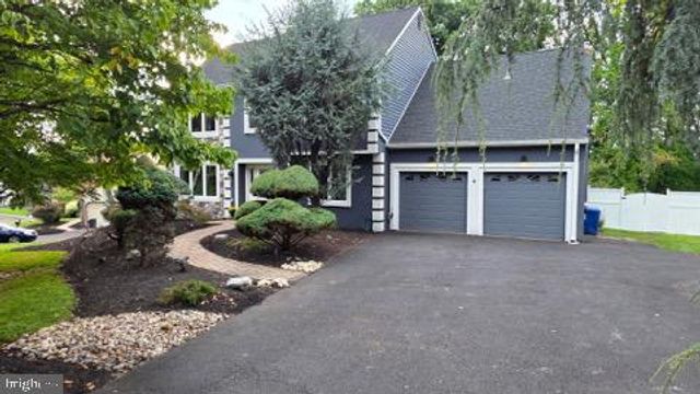 620 SWEETWATER DR, Feasterville Trevose, PA 19053