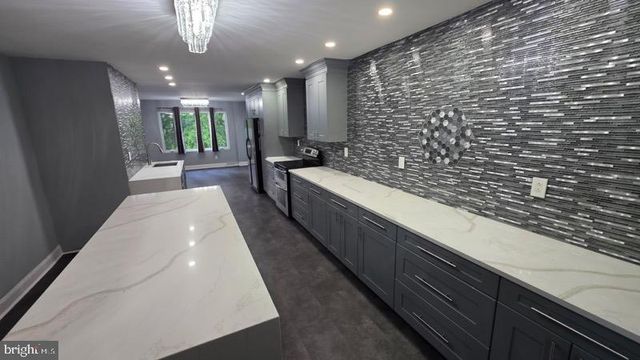 620 SWEETWATER DR, Feasterville Trevose, PA 19053