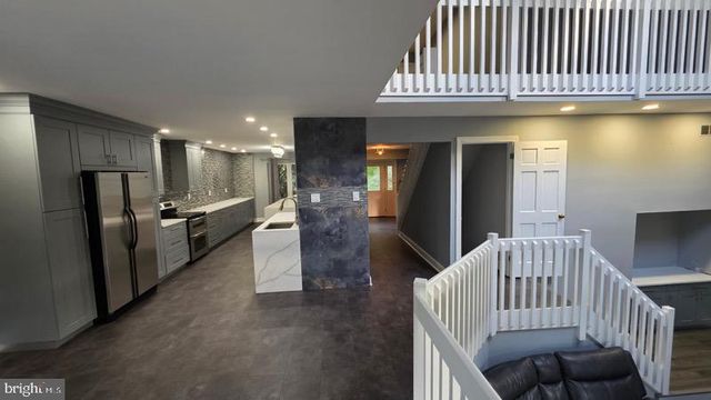 620 SWEETWATER DR, Feasterville Trevose, PA 19053