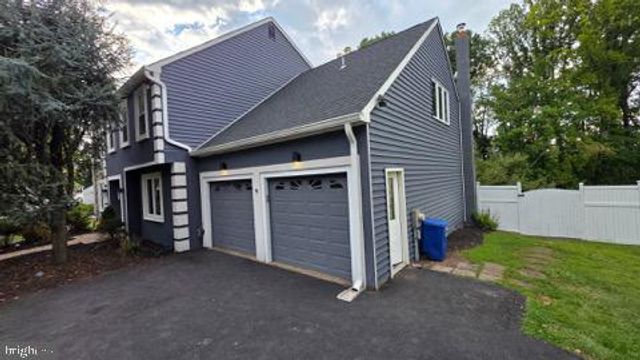 620 SWEETWATER DR, Feasterville Trevose, PA 19053