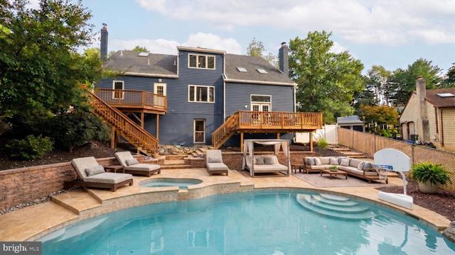 620 SWEETWATER DR, Feasterville Trevose, PA 19053